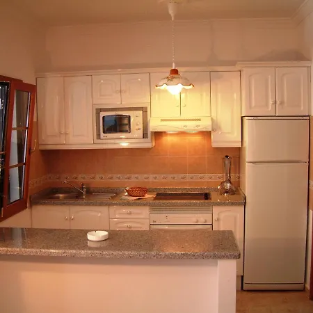 4 Bedroom Saturn With Private Heated Pool Villa *