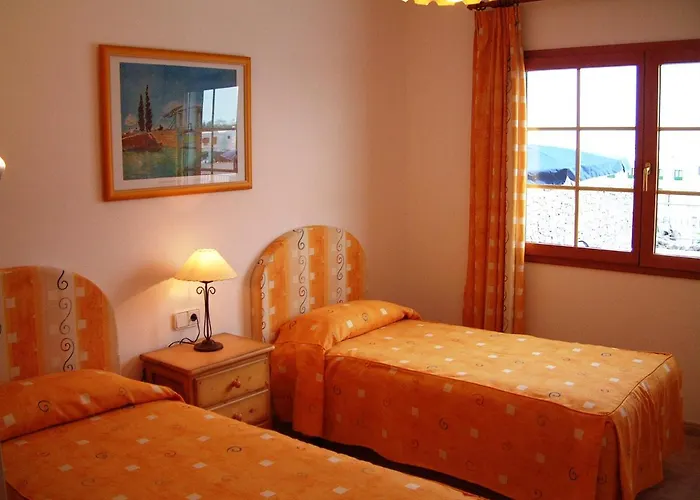 Villa 4 Bedroom Saturn With Private Heated Pool Puerto del Carmen